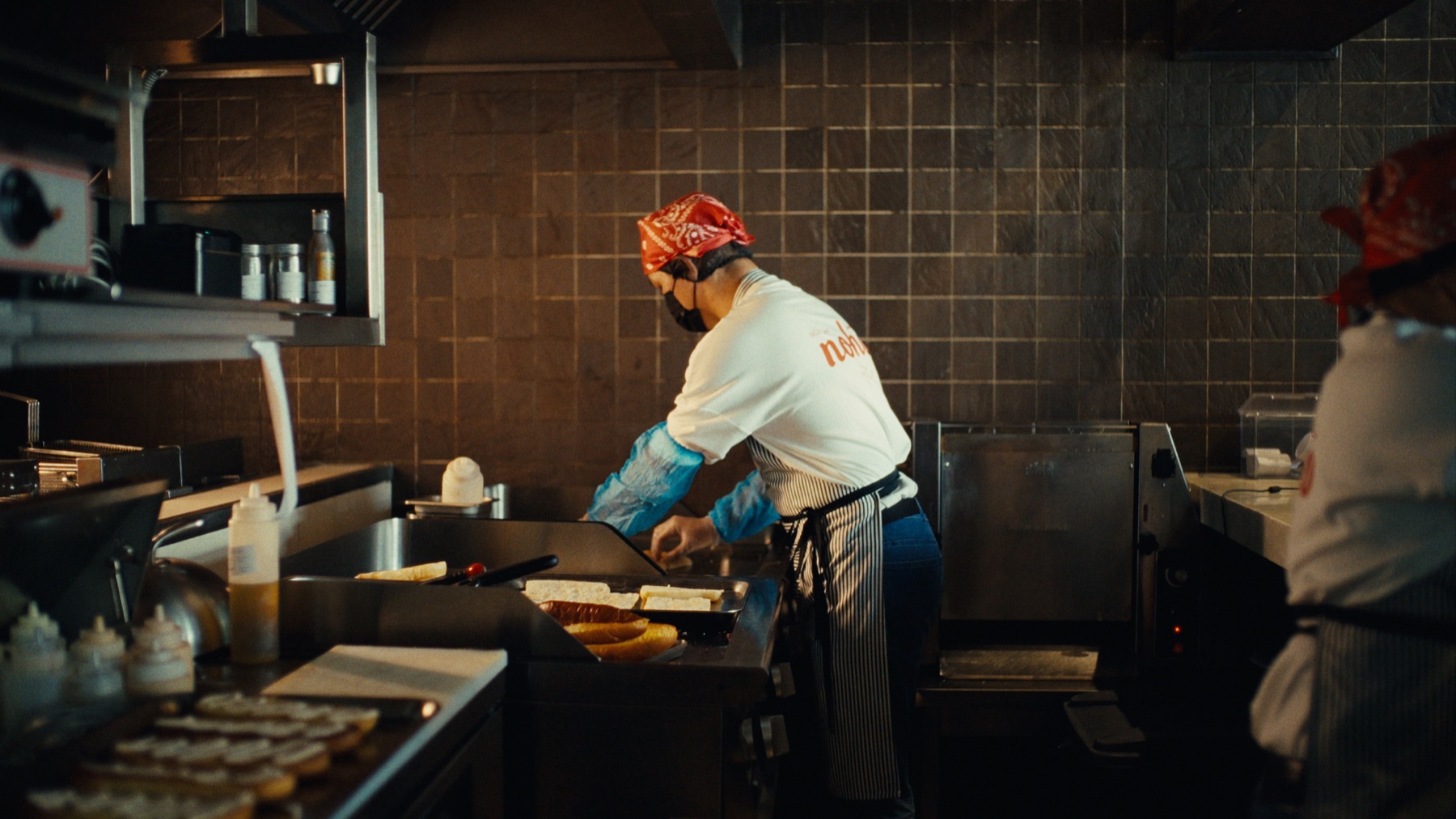 تحضير الطلب في مطبخ نوهو ديلي